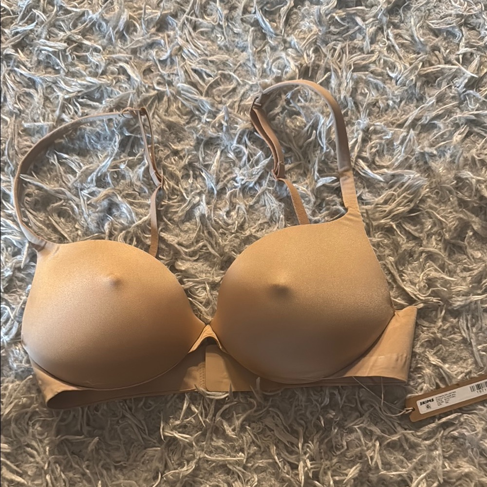 SKIMS Nude/Tan T-Shirt Bra